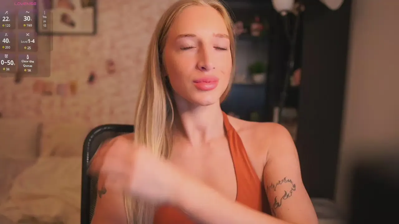 Offline Nicolette__Shea on Cam4