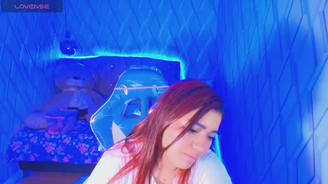 Offline Nicolletaylor on Cam4