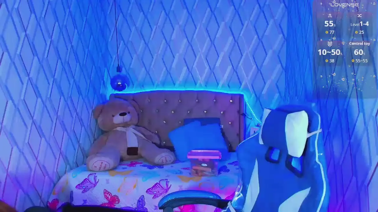 Offline Nicolletaylor on Cam4