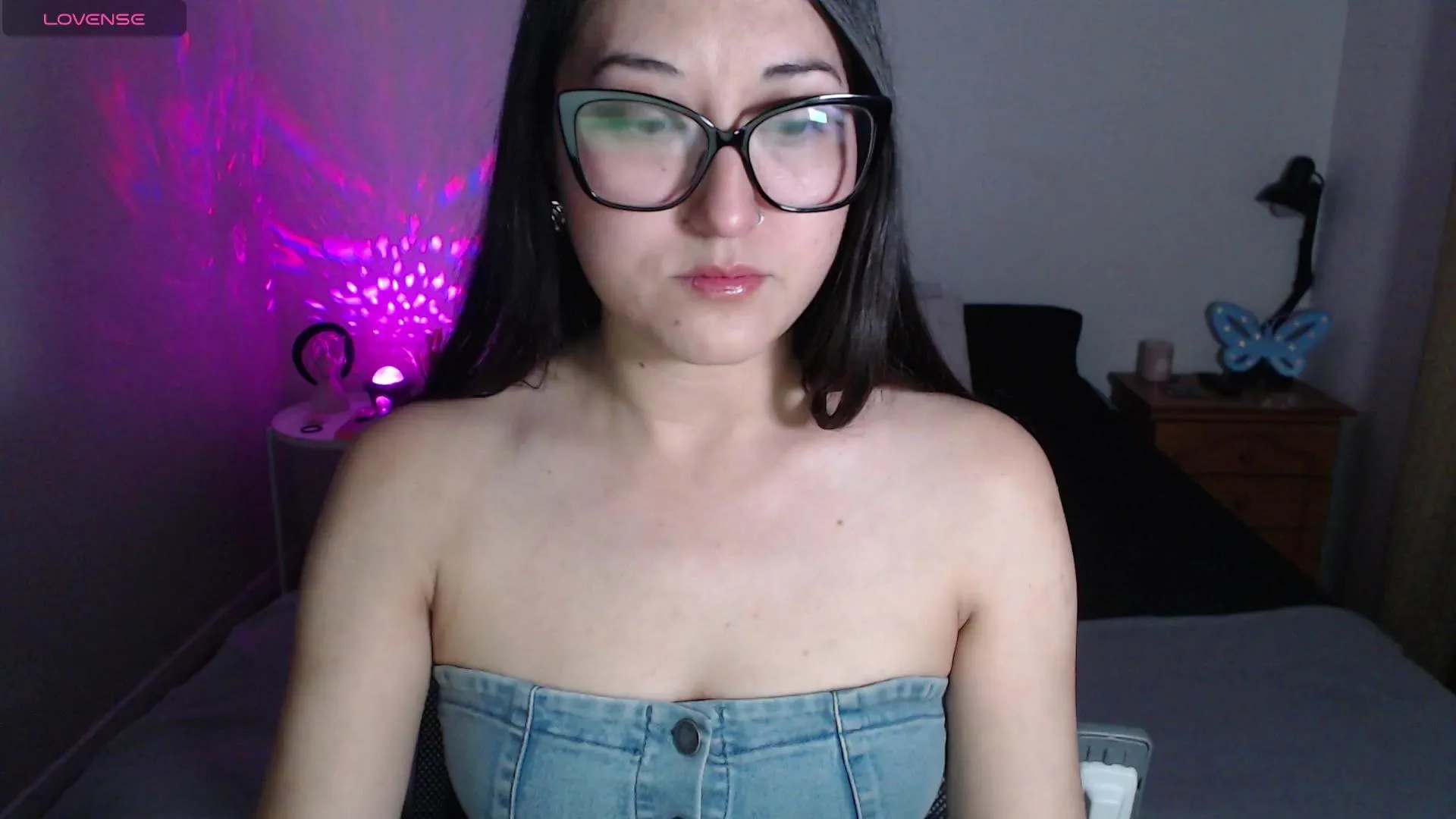 Offline Ninimoon on Cam4