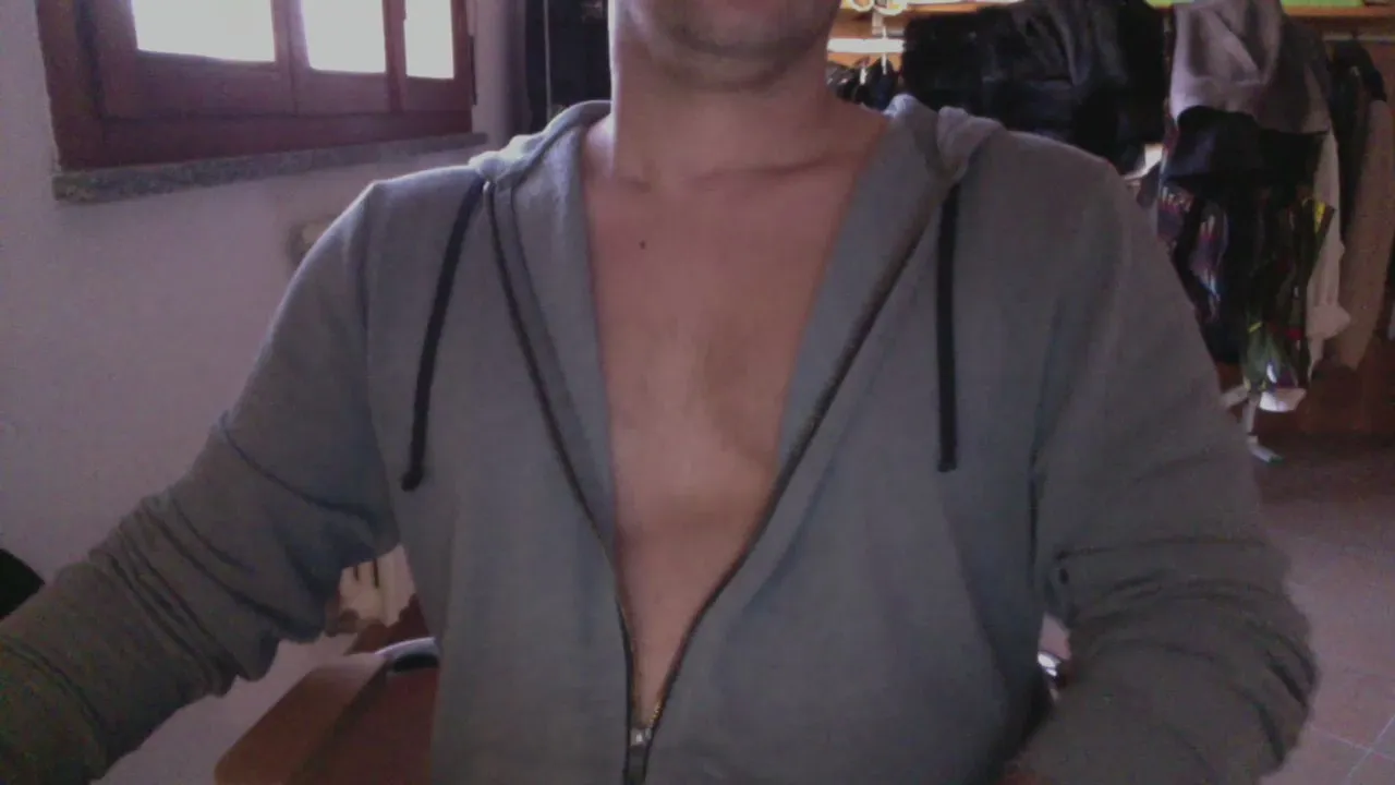 Offline nitrorx on Cam4