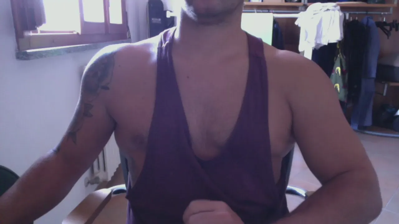 Offline nitrorx on Cam4