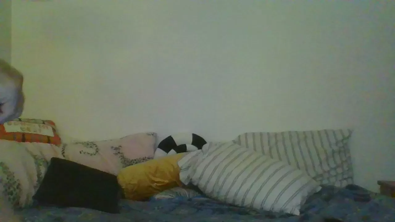 Offline Nova_Poe on Cam4