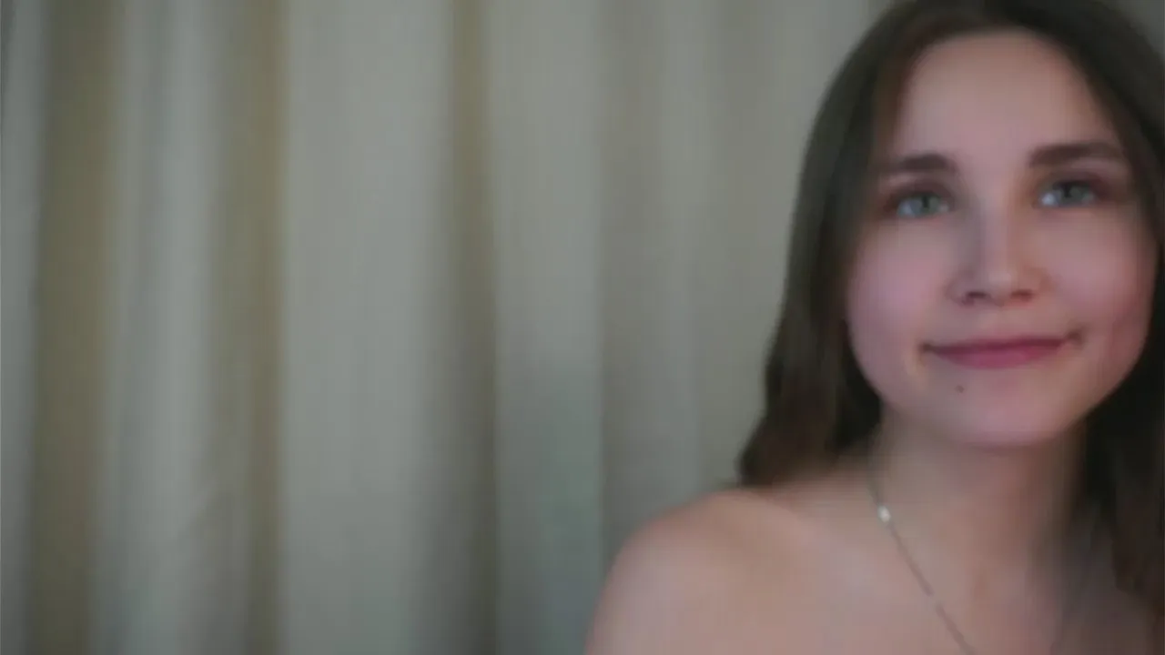 Offline OdelynaDainty on Cam4