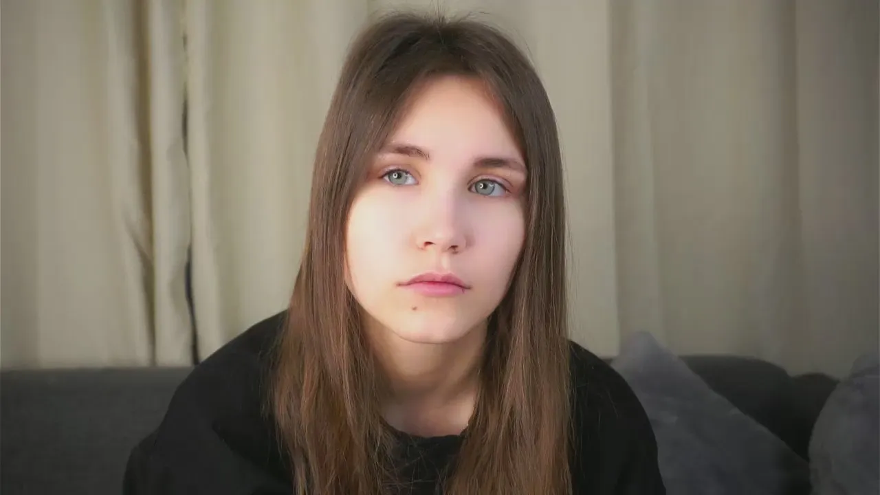 Offline OdelynaDainty on Cam4