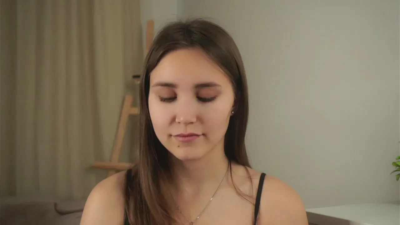 Offline OdelynaDainty on Cam4