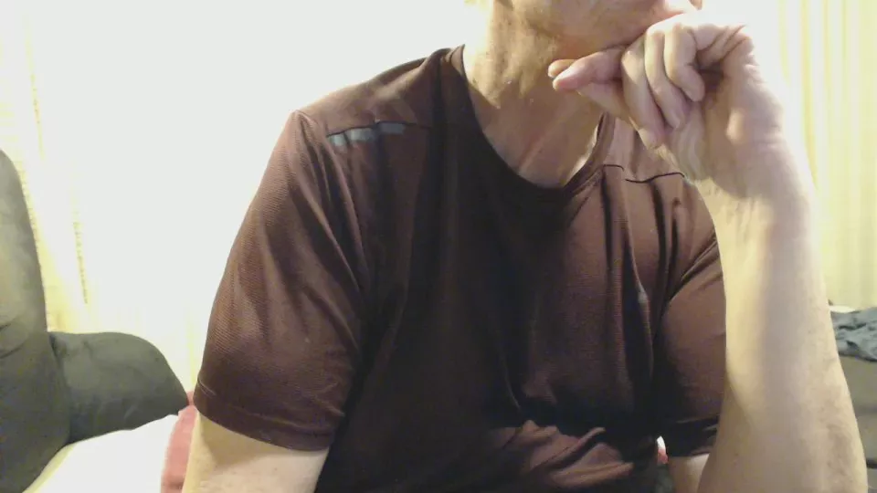 Offline Oldbutwild on Cam4