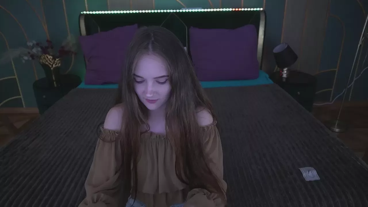 Offline PamelaaXi on Cam4