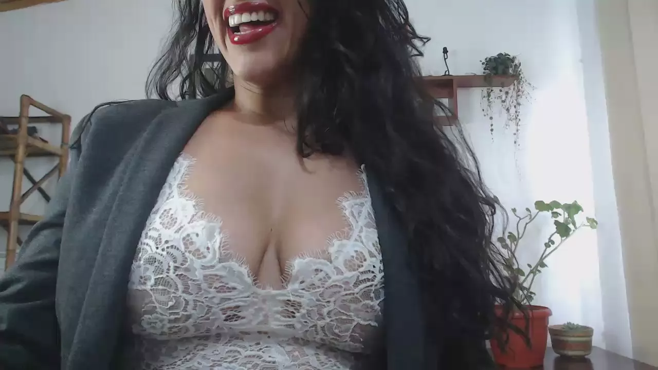 Offline Pandora_and_AJ on Cam4