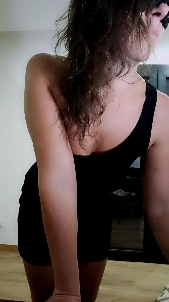 Freechat Paola_1985 on Cam4