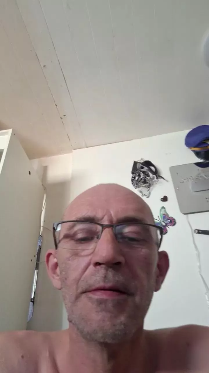 Offline Papillondusud on Cam4