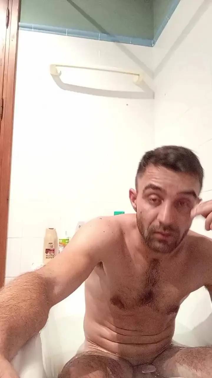 Offline Pareja8986 on Cam4