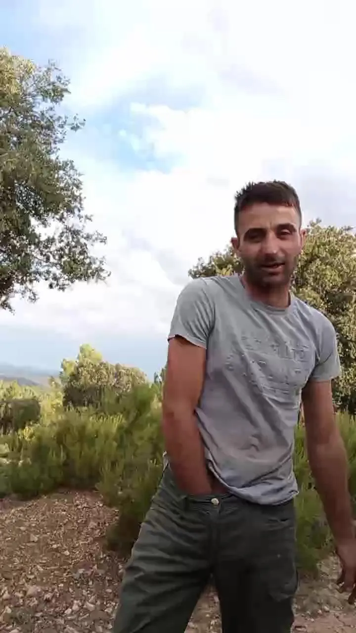 Offline Pareja8986 on Cam4