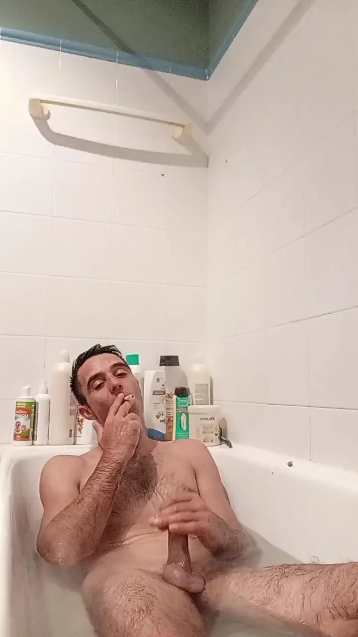 Offline Pareja8986 on Cam4