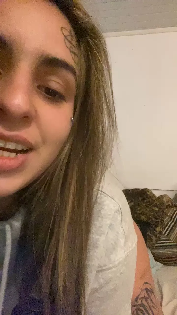 Offline paulavlntna1 on Cam4