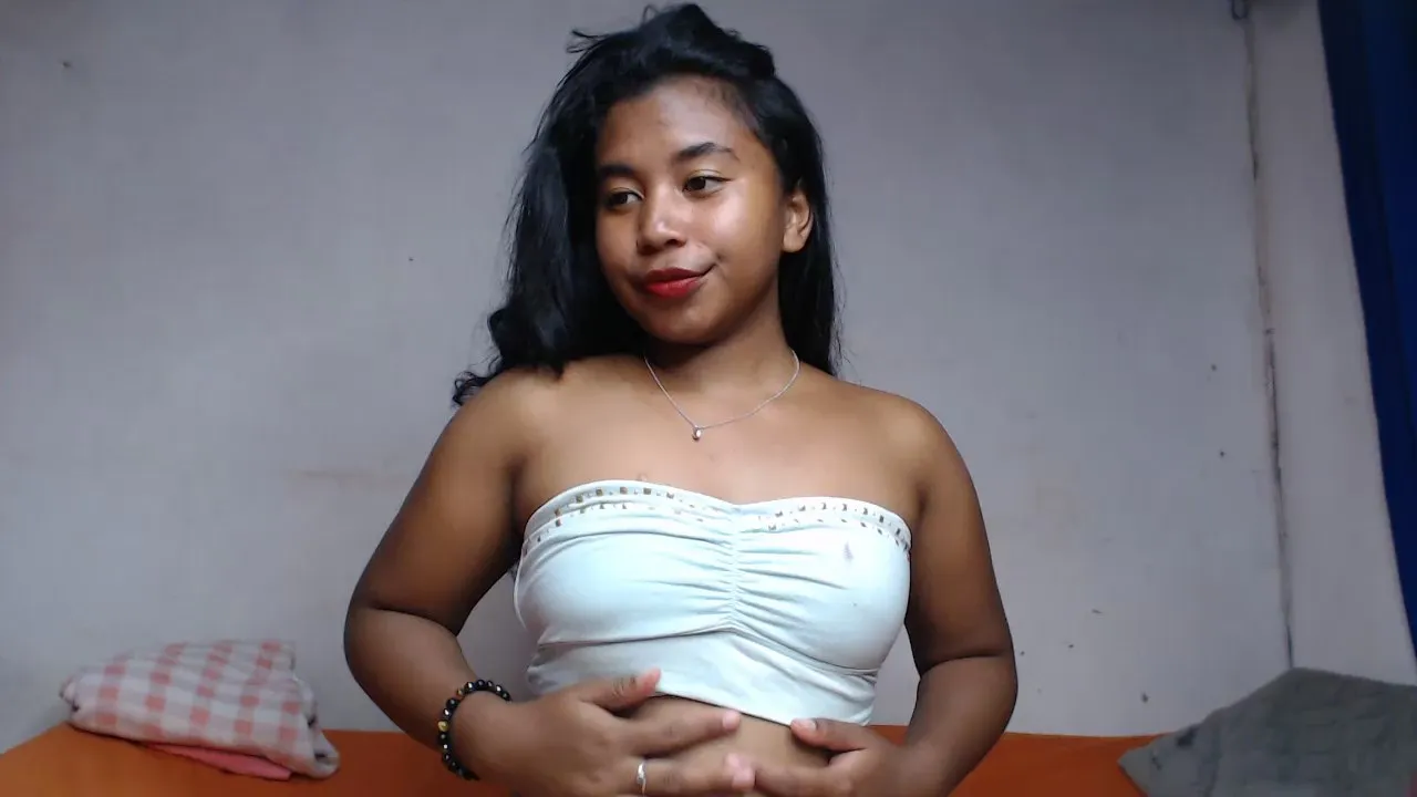 Offline Pauliemarie on Cam4