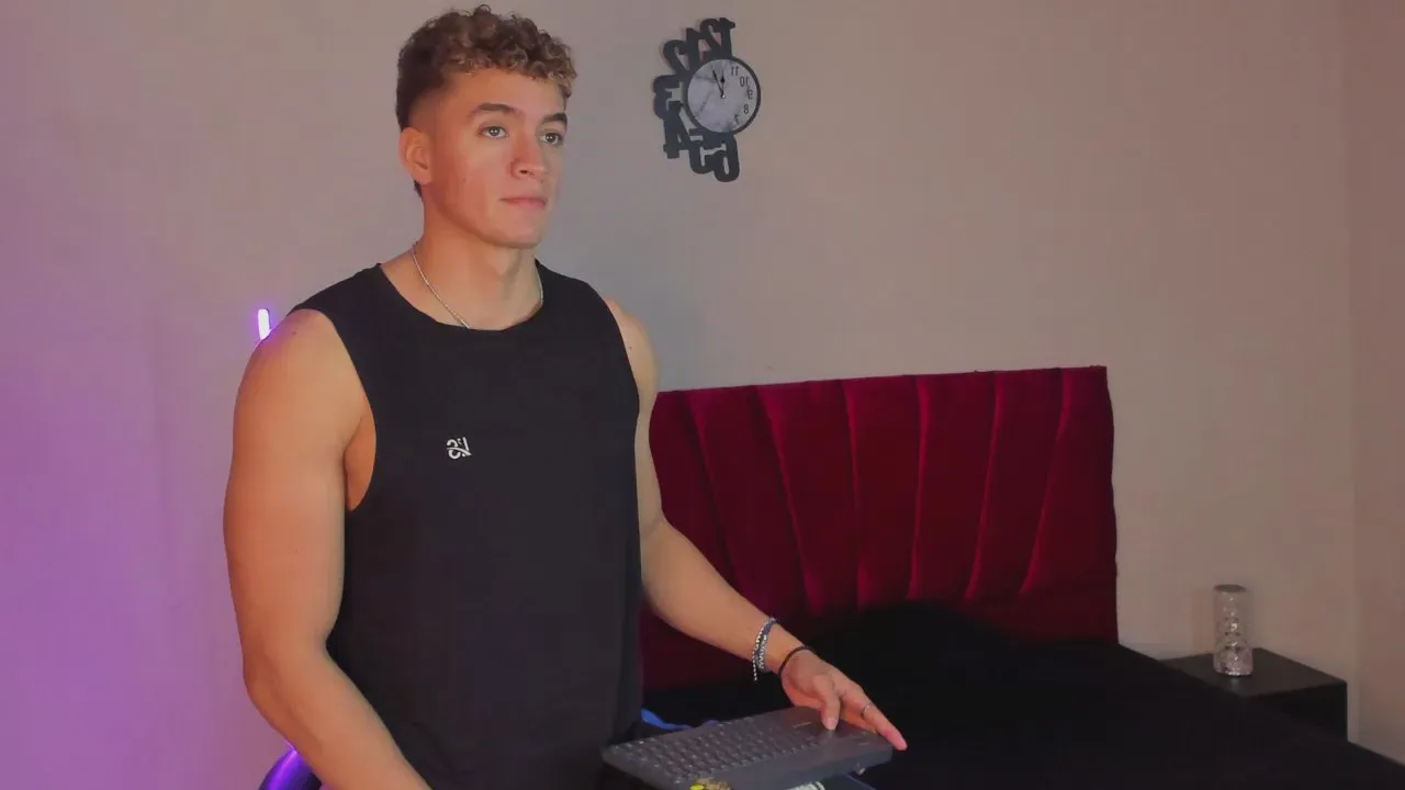 paull_george on Cam4