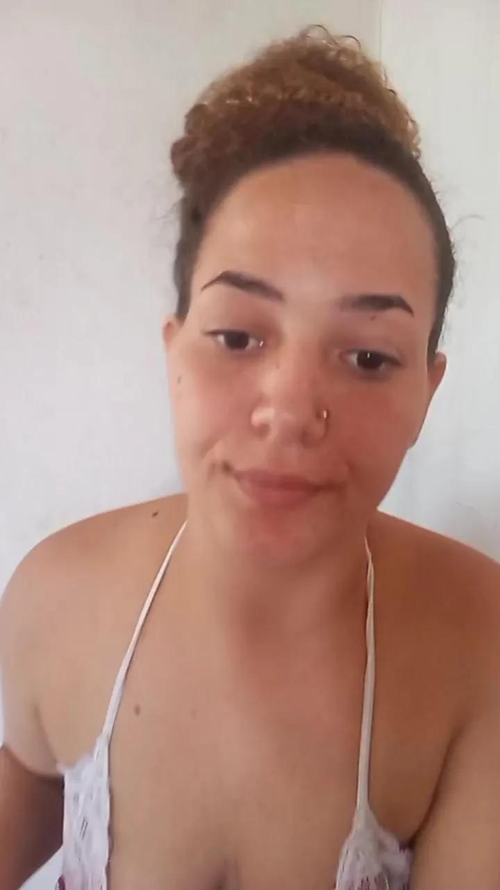 Peituda_Safada8 — Freechat on Cam4