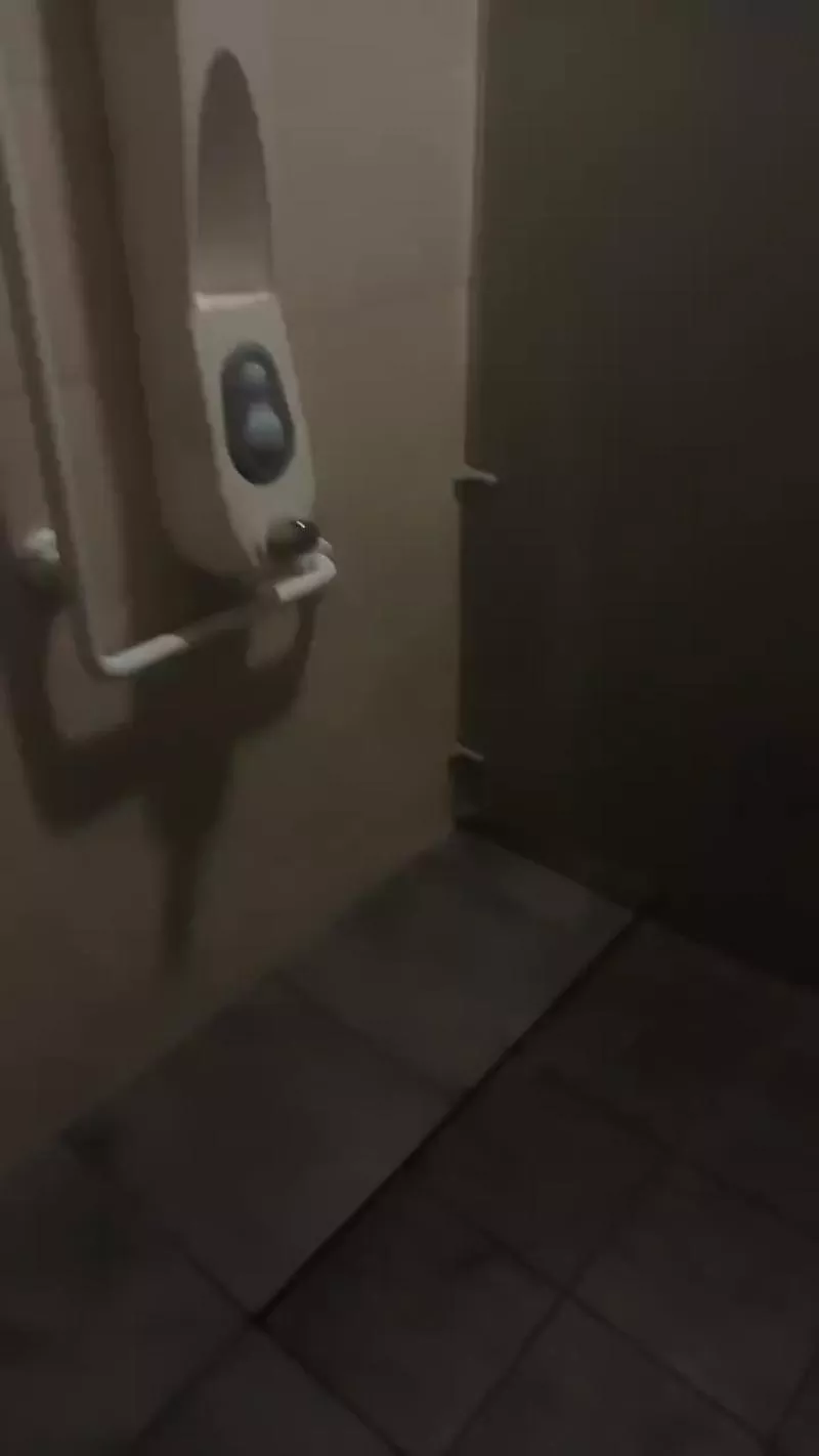 Freechat Petitebombe34 on Cam4