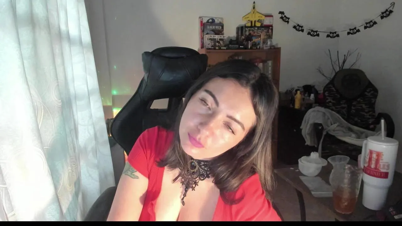 Offline PetitSimonett on Cam4