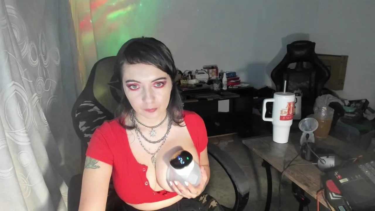 Offline PetitSimonett on Cam4