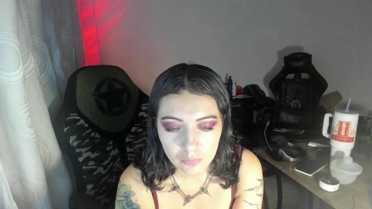 Offline PetitSimonett on Cam4