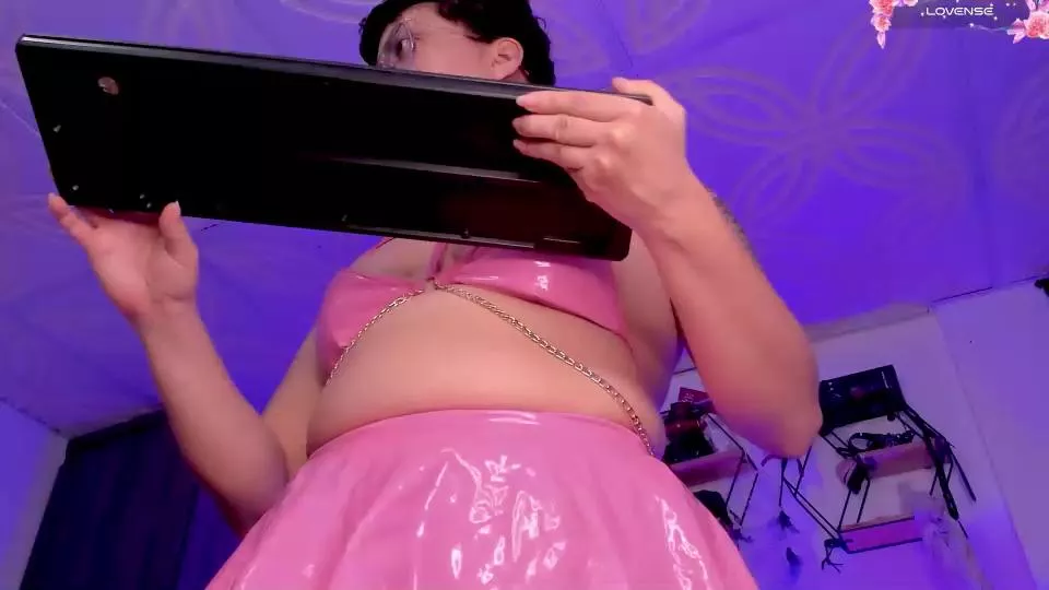 Offline piafisher1_cute on Cam4