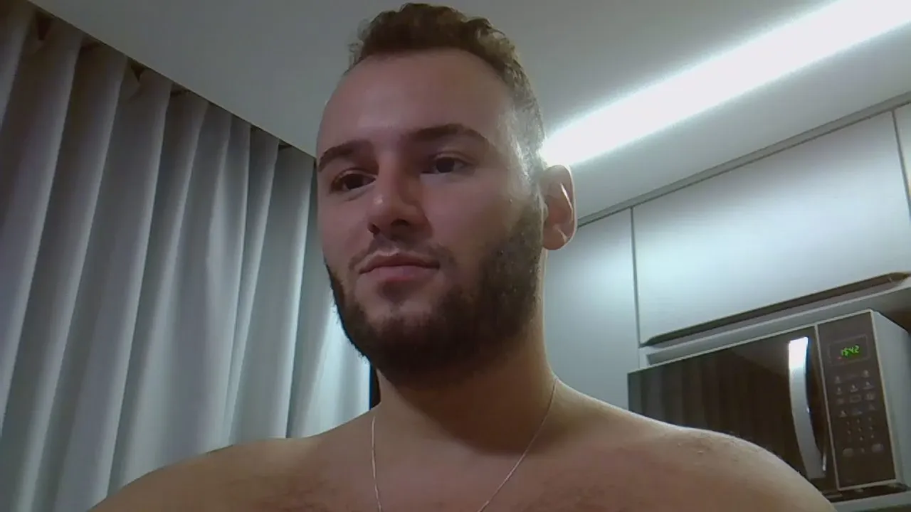 Offline Piazaocwbbb on Cam4