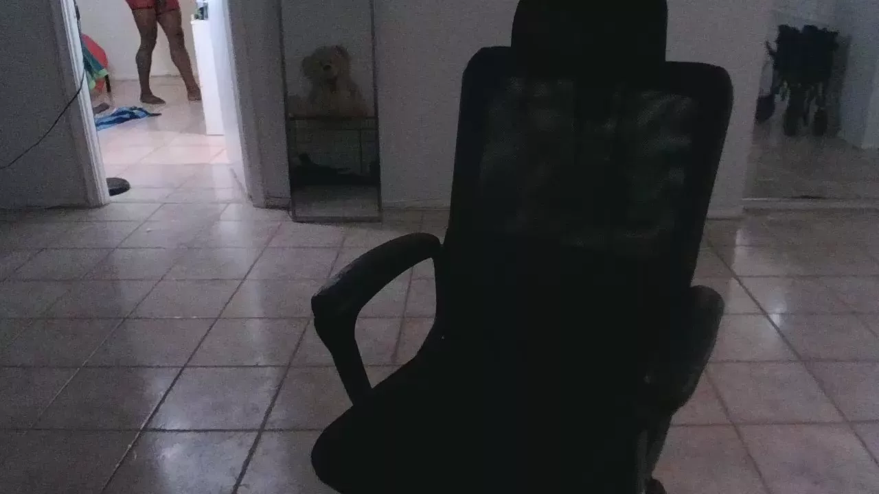 Freechat Piercedmuscle on Cam4