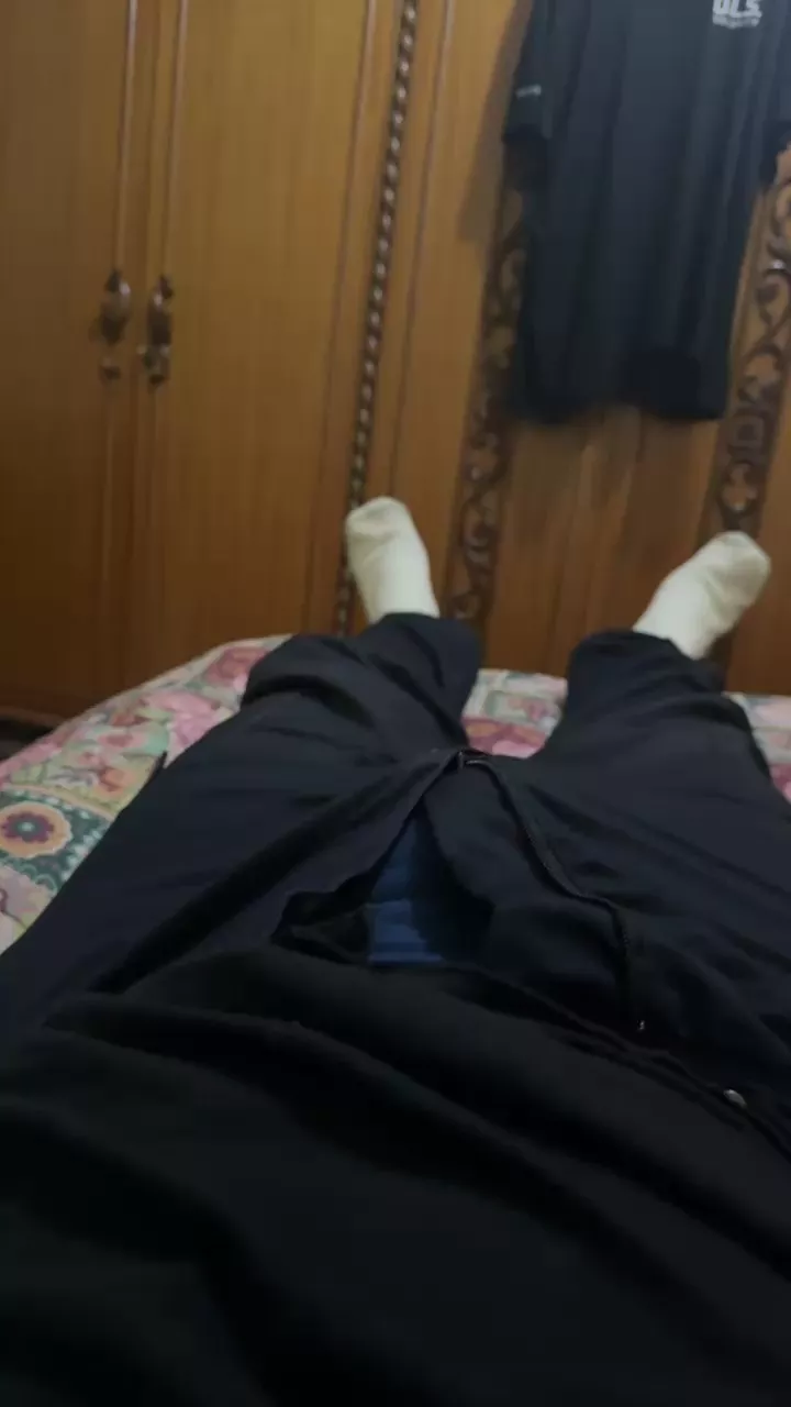 Offline Pitone30__ on Cam4