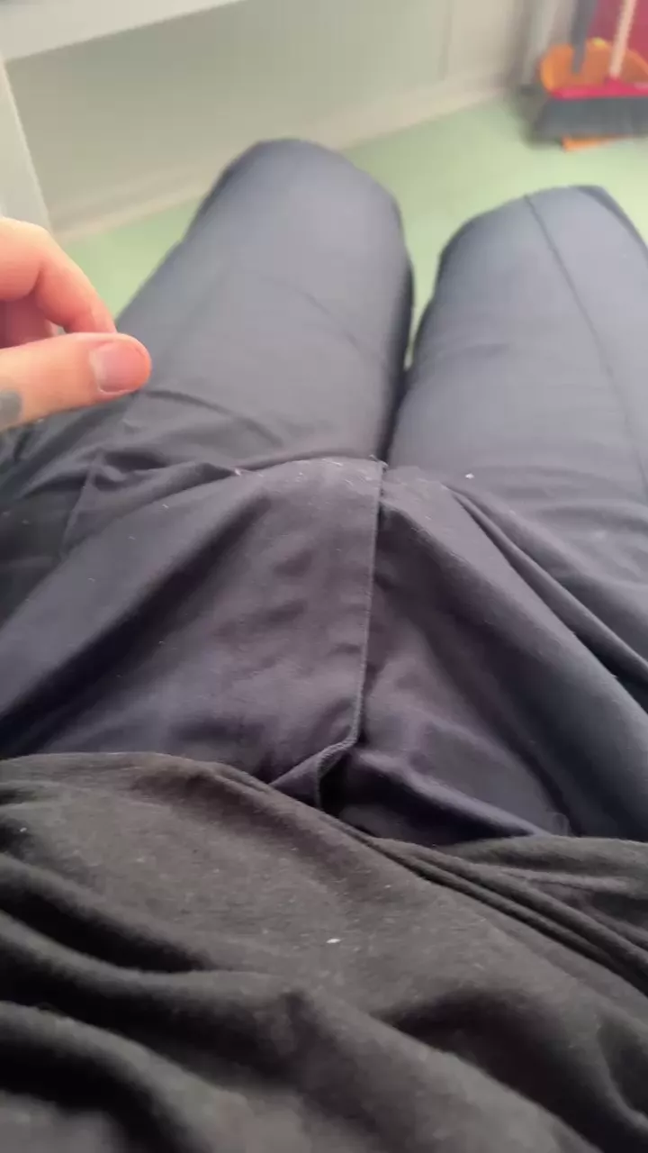 Offline Pitone30__ on Cam4