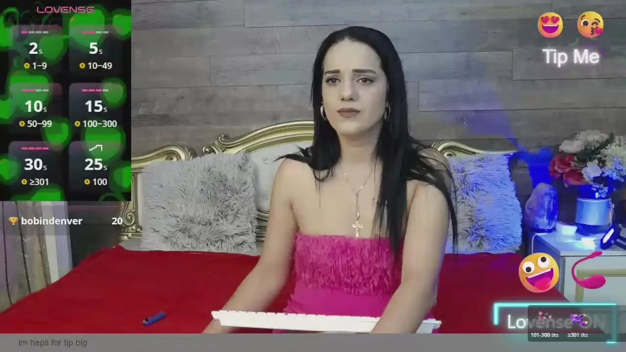 Freechat PlayfulSamy on Cam4