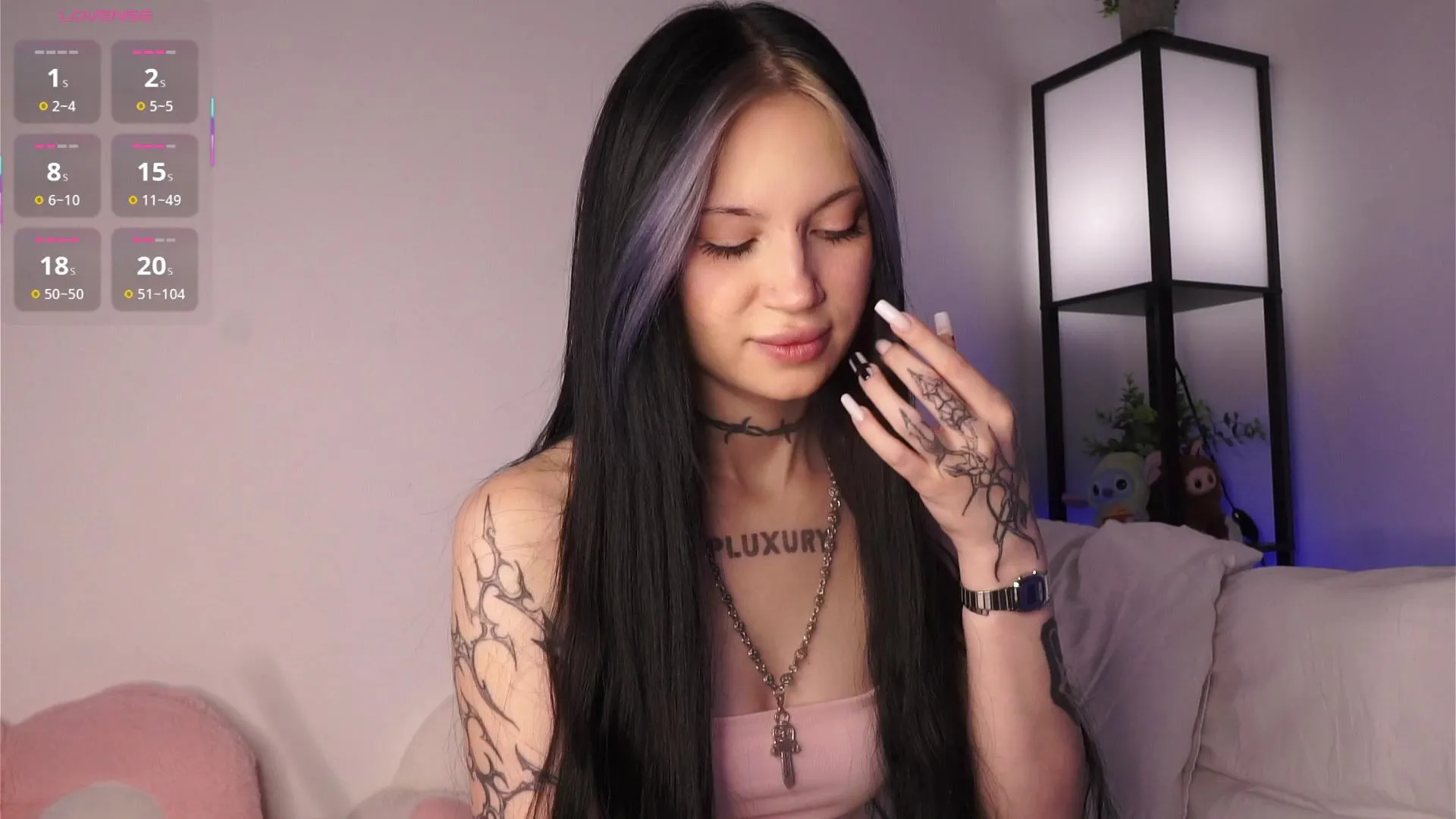 Offline pluxury on Cam4