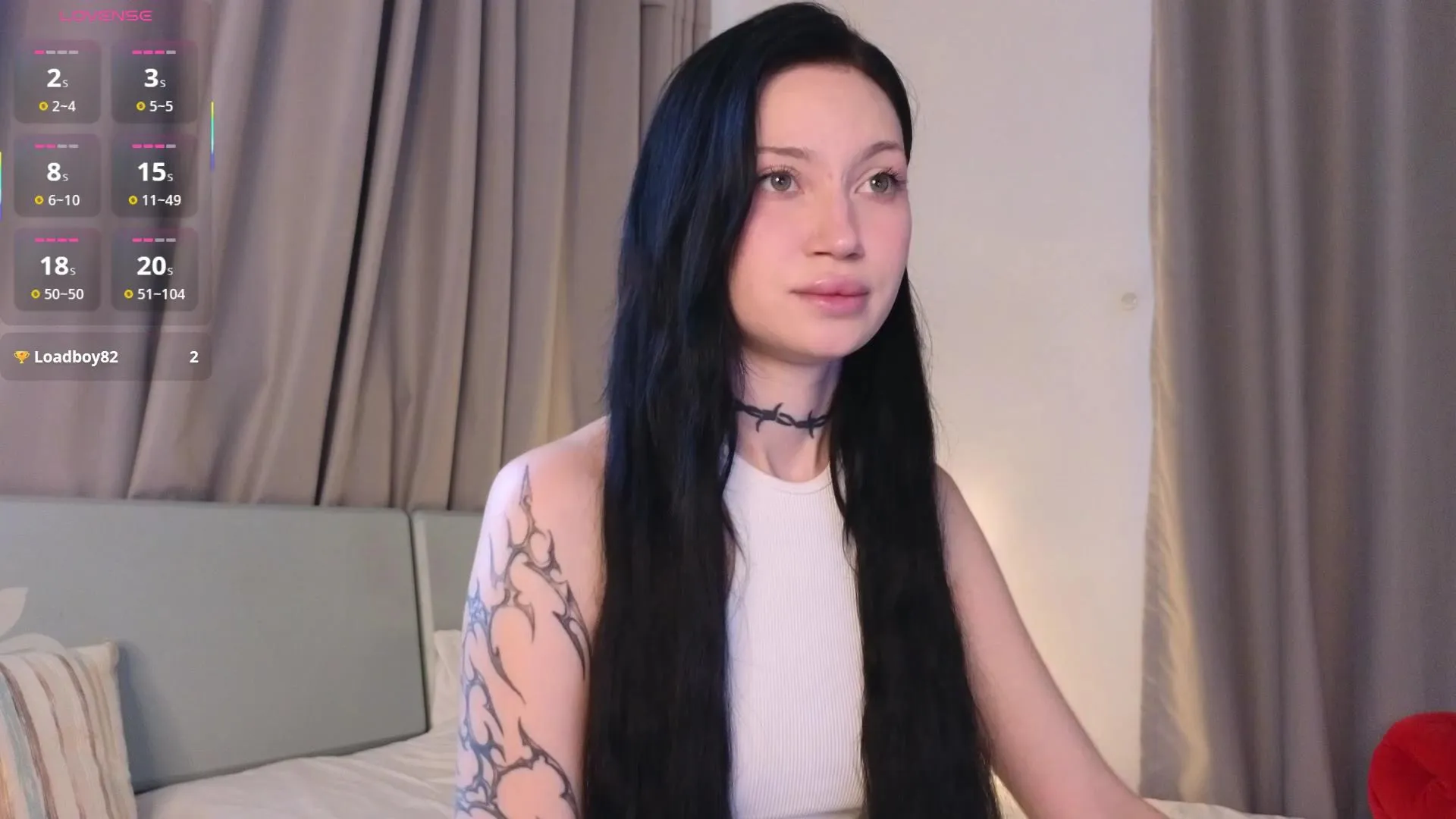 Offline pluxury on Cam4