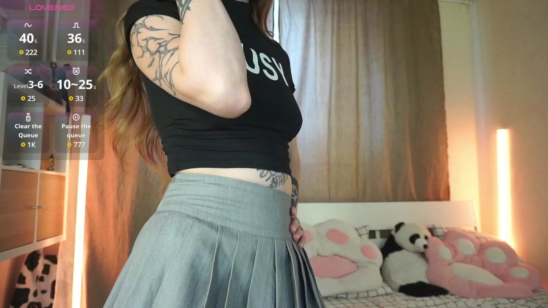 Offline pluxury on Cam4