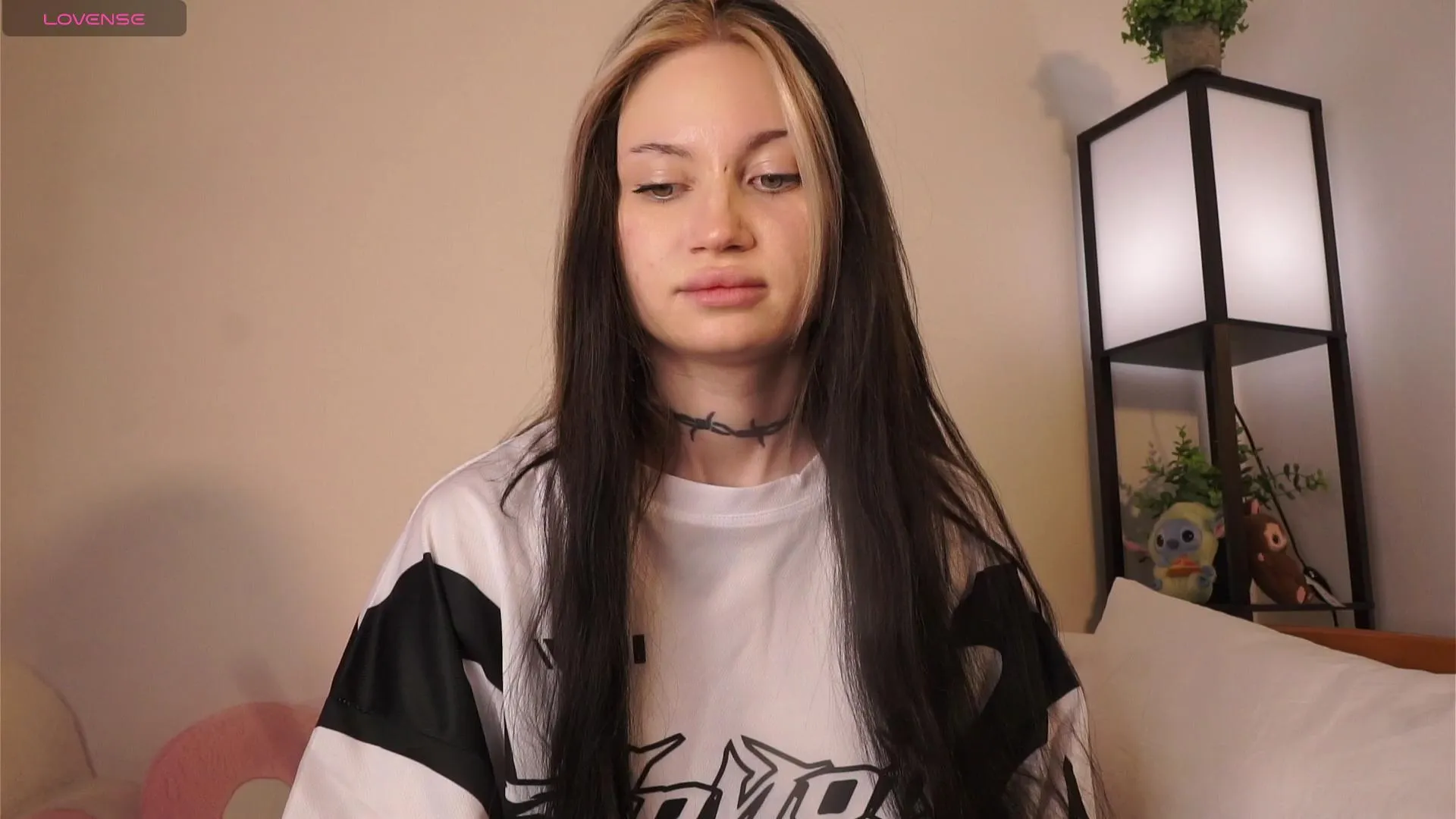 Offline pluxury on Cam4