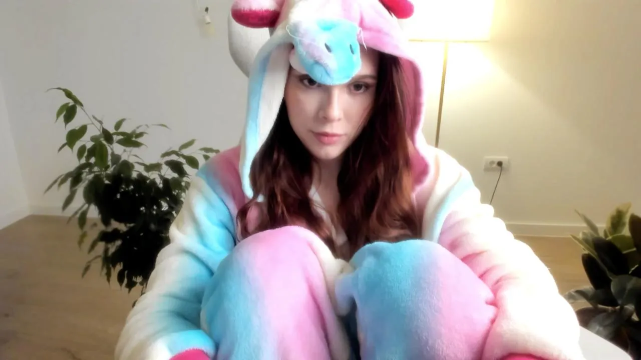 Offline pokemeboy on Cam4