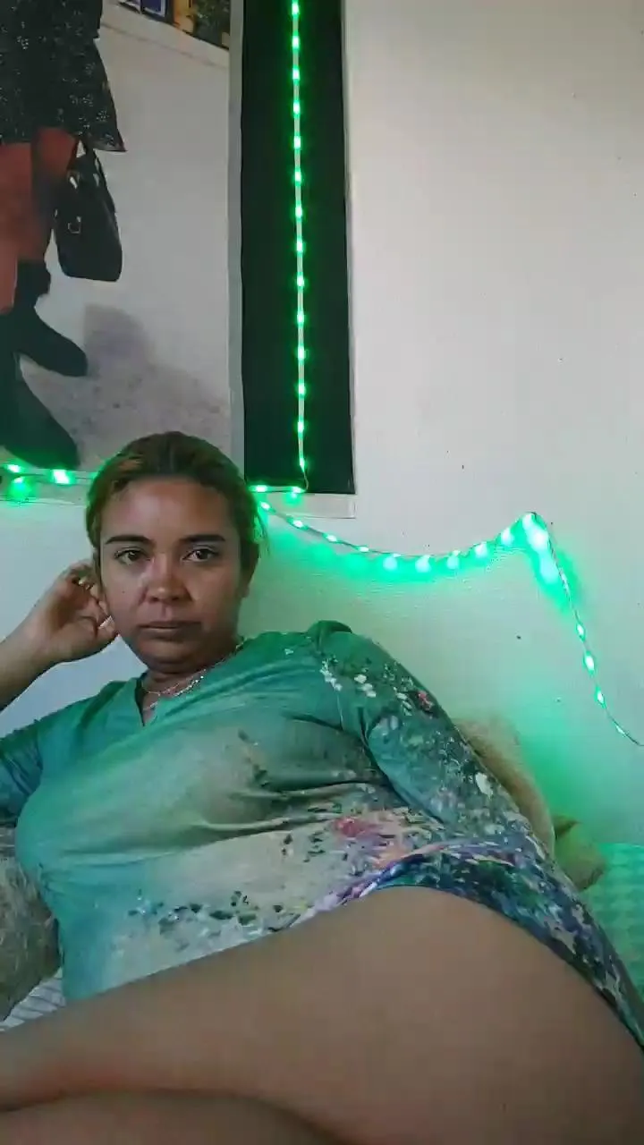 Freechat PrettyFanou on Cam4