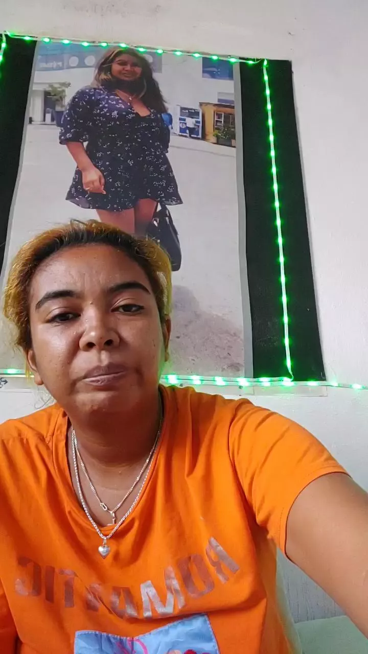 Freechat PrettyFanou on Cam4