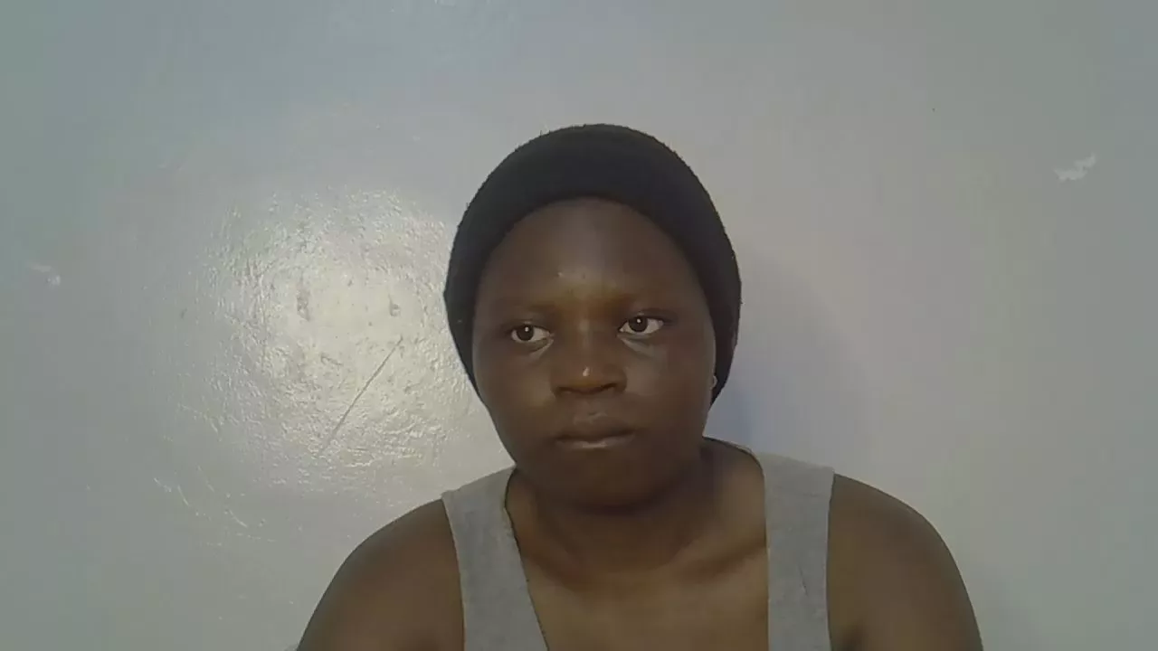 Offline Prettytoto on Cam4