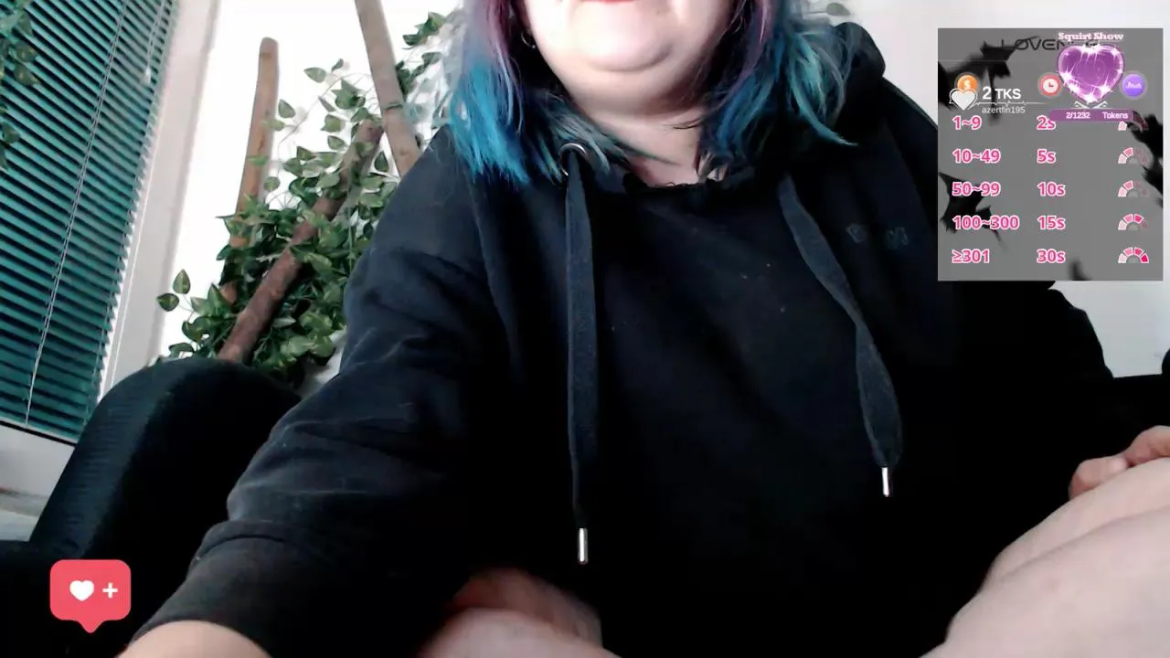 Offline Psychobitch7 on Cam4