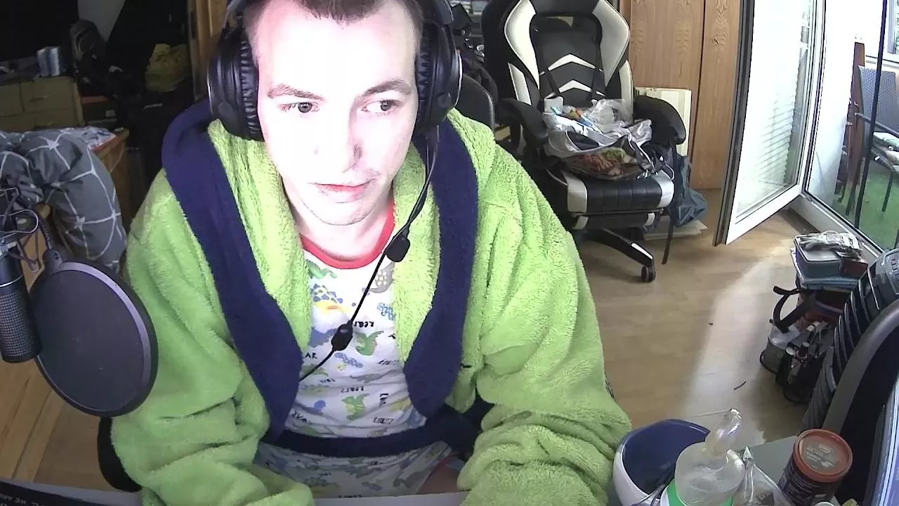 puppydraco_sexy on Cam4 