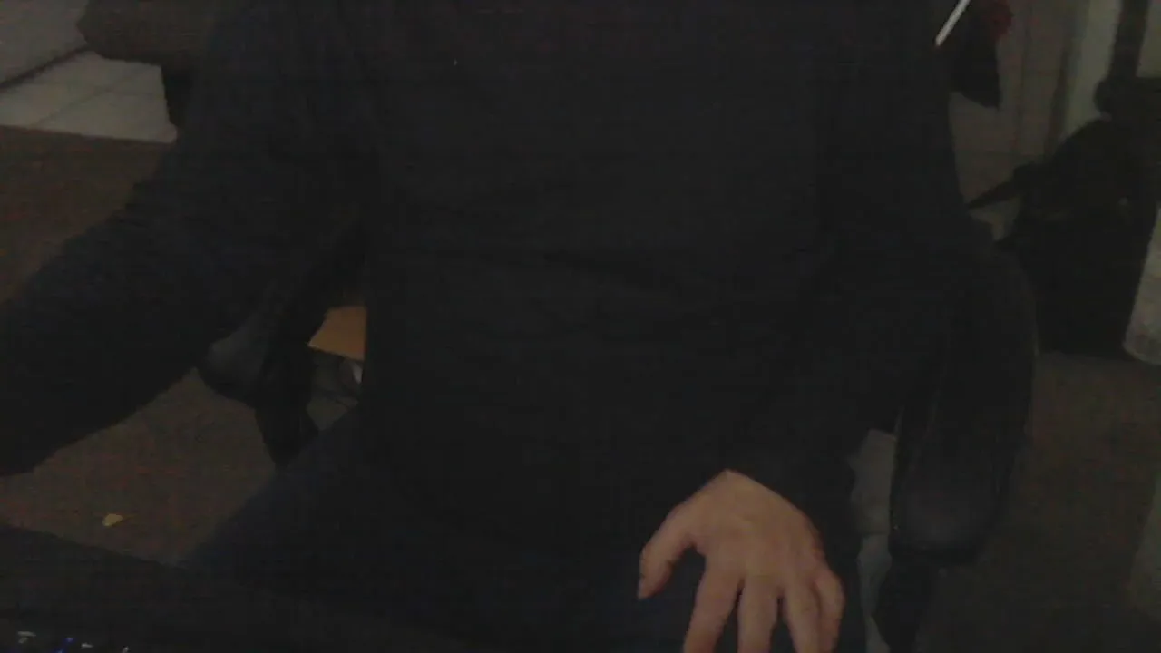 Offline pussaddicte on Cam4