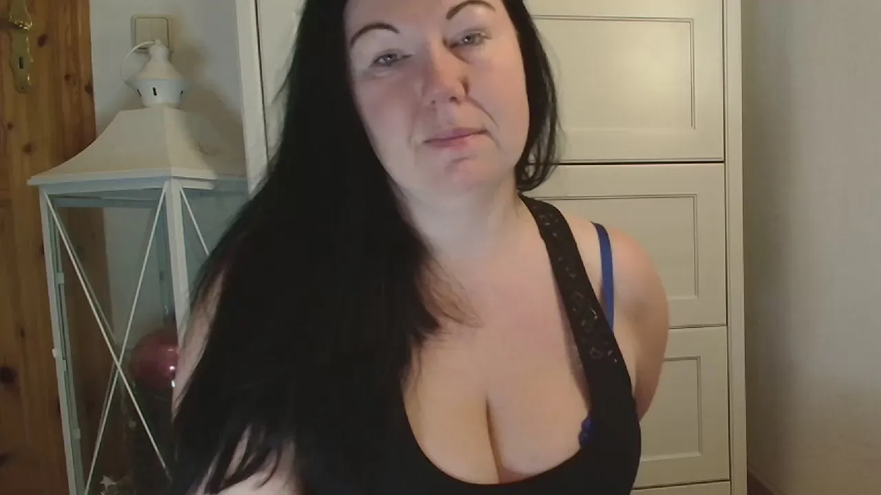 Offline pussy6wetlips on Cam4