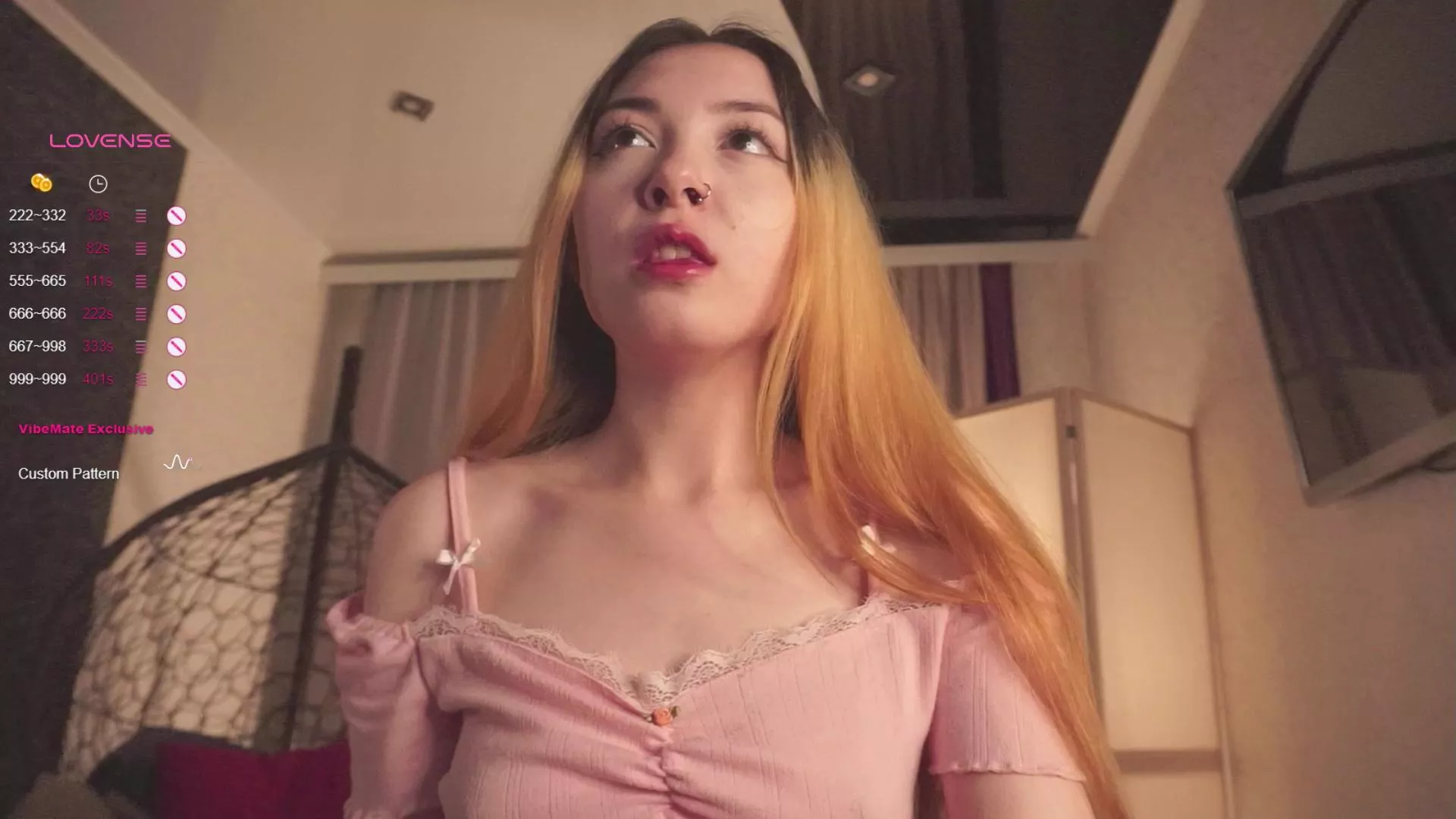 Freechat Pussy_Pikmi on Cam4