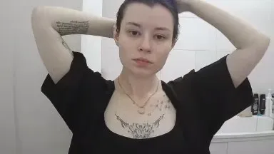 QueenieGriscom on Cam4 