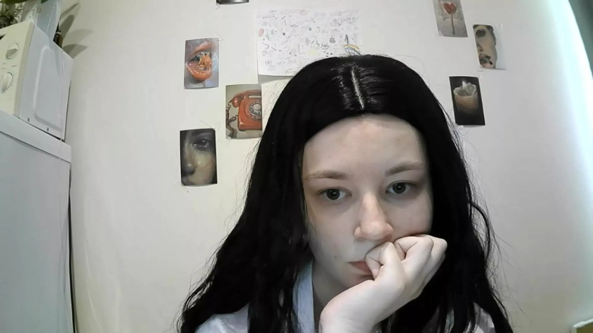 QueenieGriscom on Cam4 