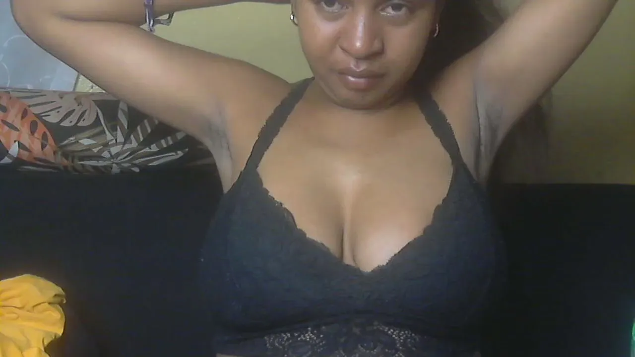 queenihot on Cam4 