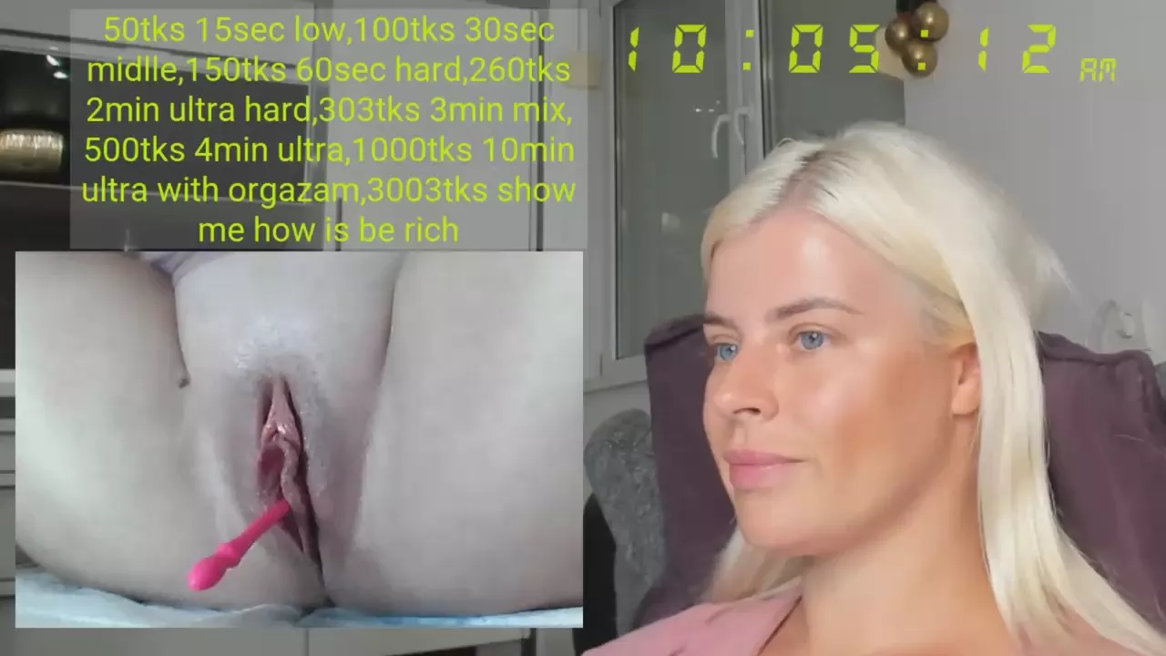 Offline queenofthenight on Cam4