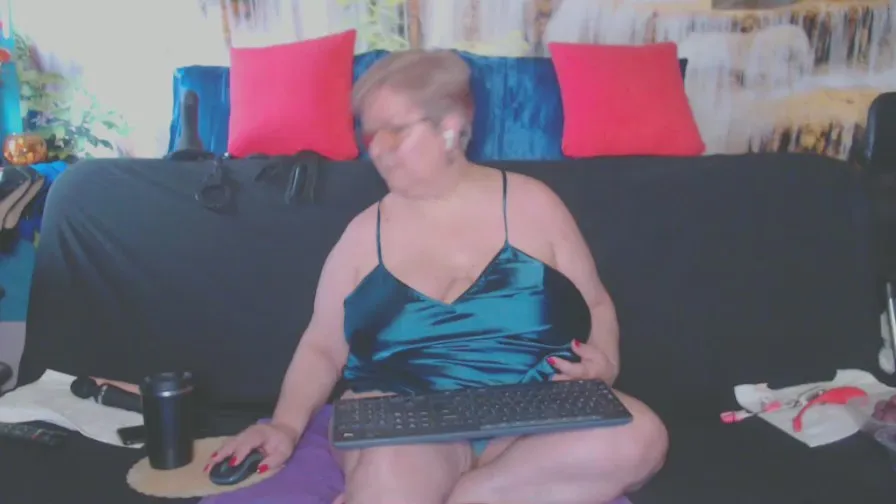 Cam4 QueenPammy is Freechat QueenPammy — Freechat on Cam4